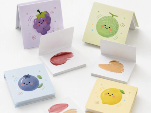 Multi-Functional Makeup Palette Paper — Disposable Tear-Off Sheets for Lipstick, Foundation & Nail Art (4 Macaron Colors)