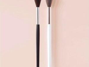 Exclusive Tapered Highlighter Brush — Soft Nylon Bristles, Precision Highlighting for Natural Glow