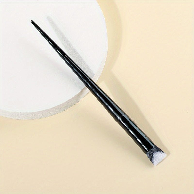 Professional Detail Concealer Brush: Ideal for Face Makeup Application - Image 6