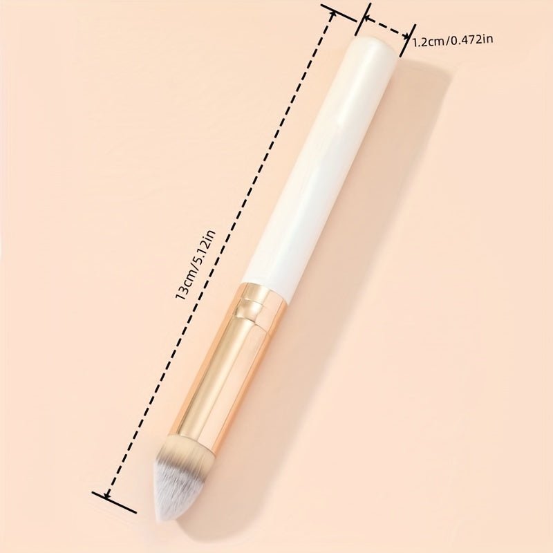 Precision Angled Concealer Brush - Image 2